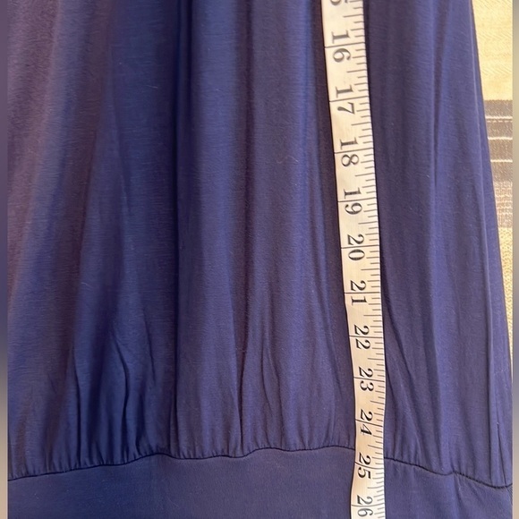 Venus, Sinfully Soft, Plenty of Stretch, Versatile, Perfect Condition, Size XL - Picture 12 of 13